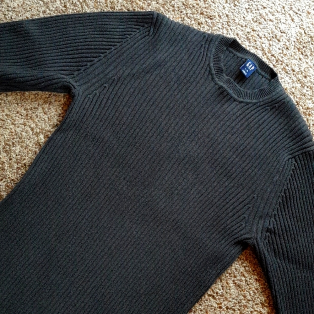 Gap crew neck cotton sweater